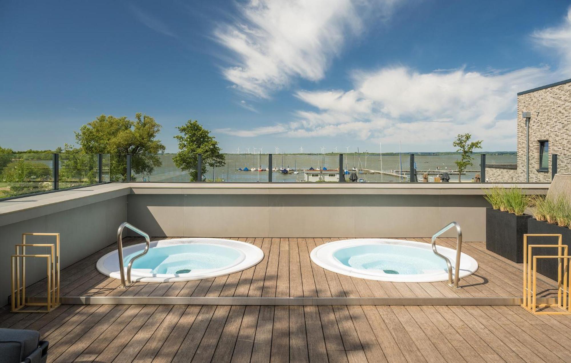 2 Bedroom Beach Front Home In Lembruch-Duemmer See Eksteriør bilde